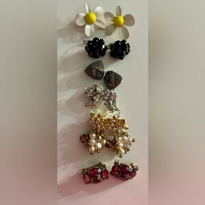 Vintage rhinestone enamel crystal earrings set